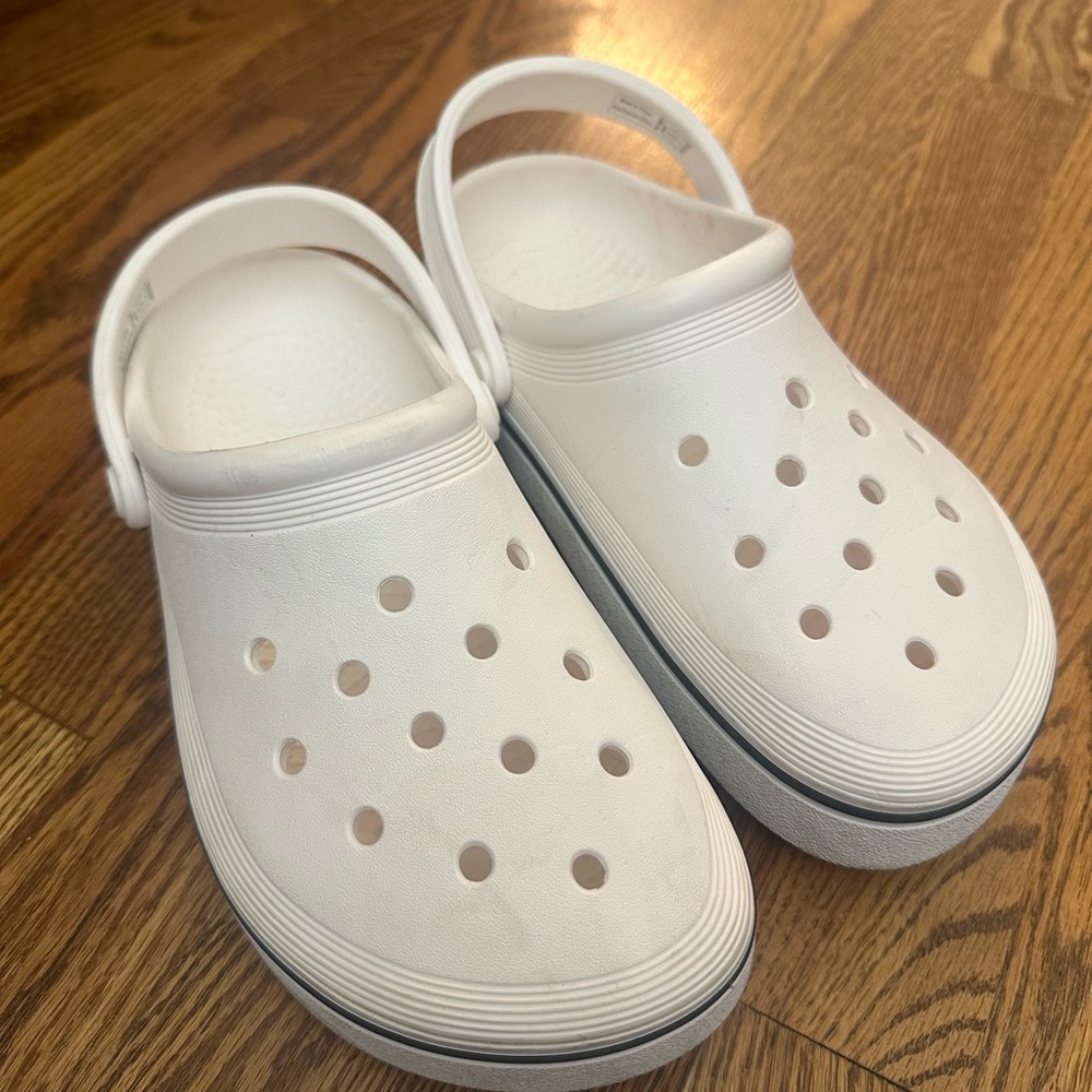 CROCS White Sandals Lightweight Ventilated